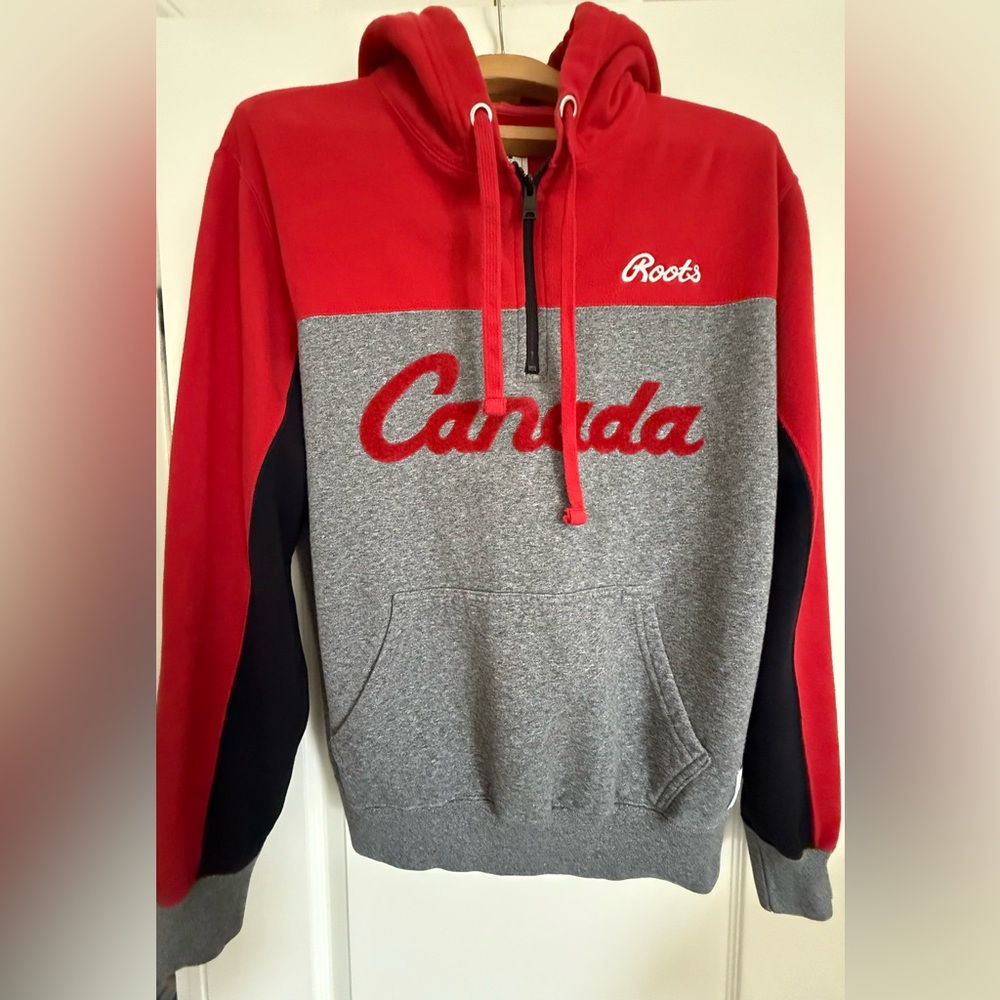 ROOTS Unisex Red and Gray Hoodie. Size Large